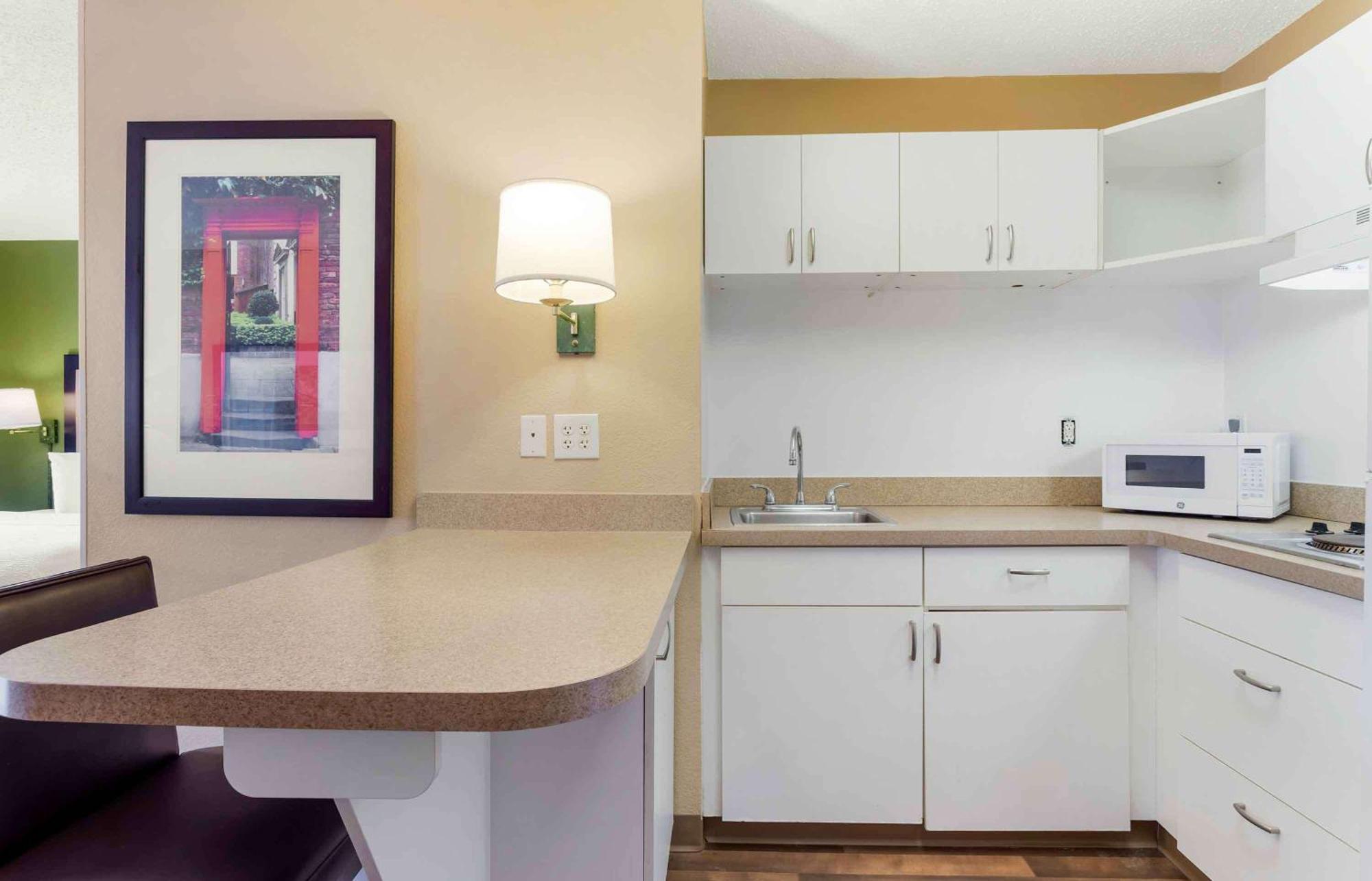 Extended Stay America Suites - Houston - Galleria - Uptown Экстерьер фото