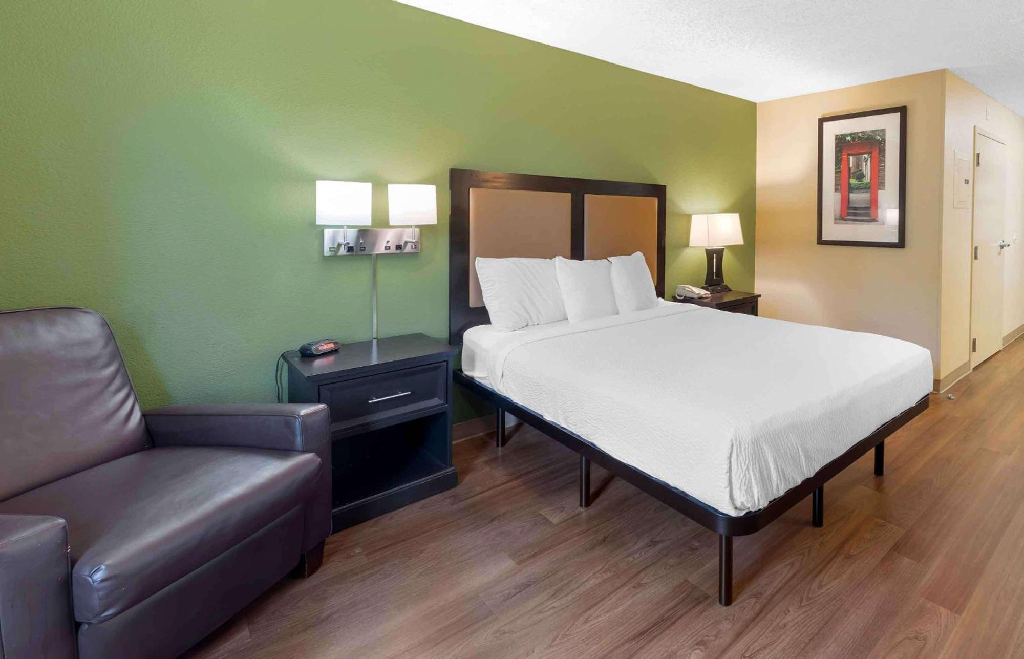 Extended Stay America Suites - Houston - Galleria - Uptown Экстерьер фото