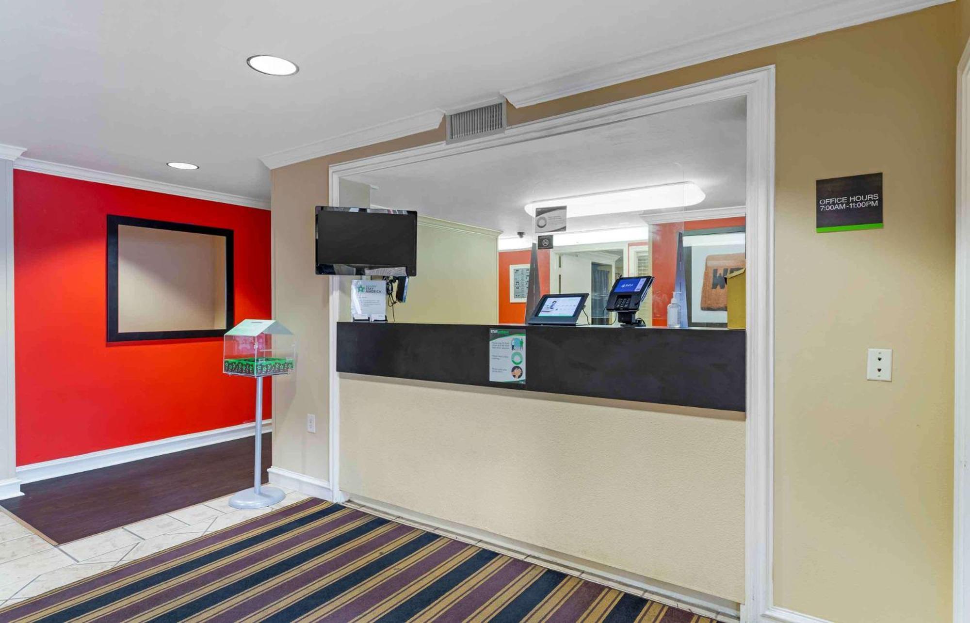 Extended Stay America Suites - Houston - Galleria - Uptown Экстерьер фото