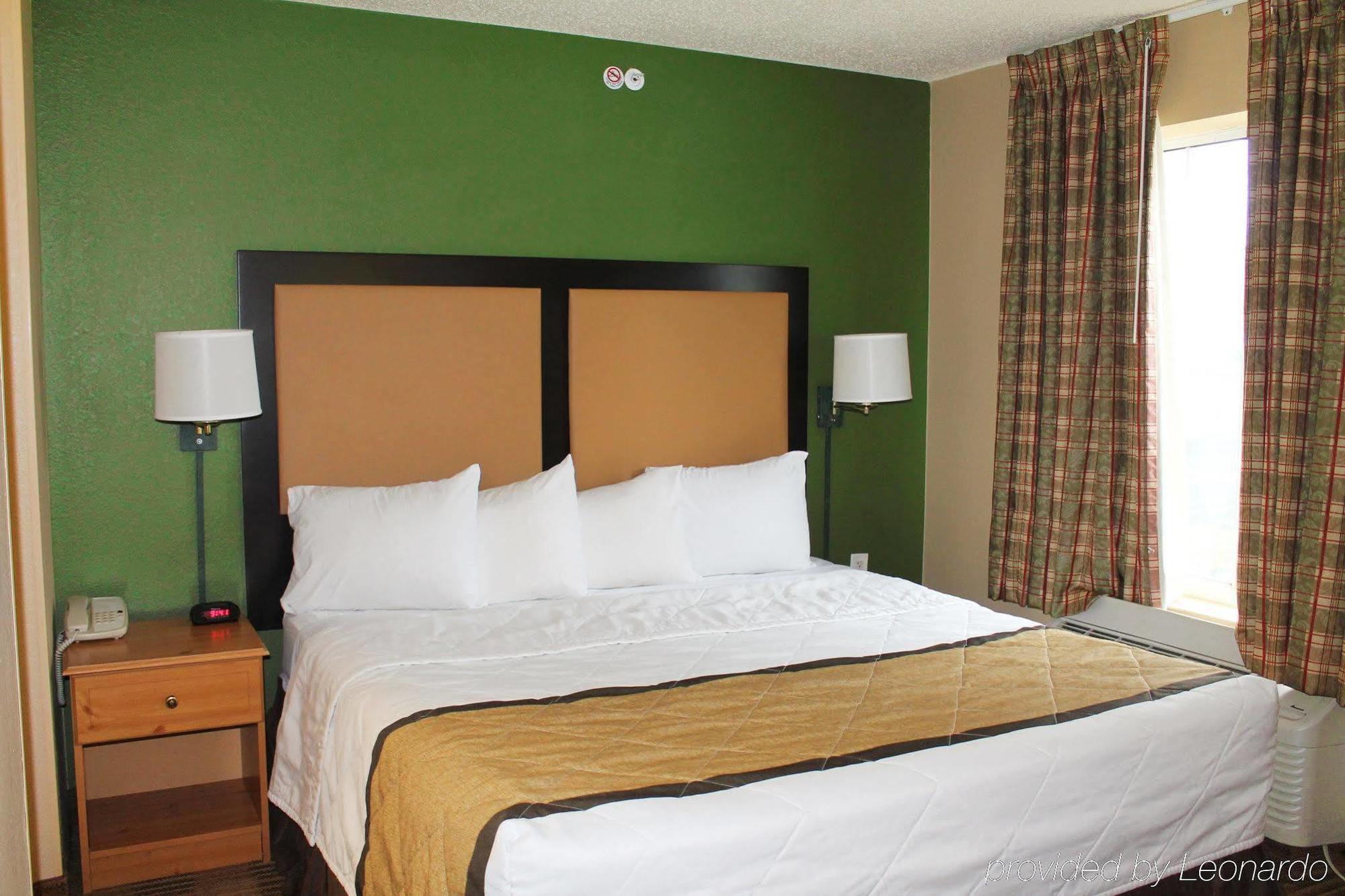 Extended Stay America Suites - Houston - Galleria - Uptown Экстерьер фото