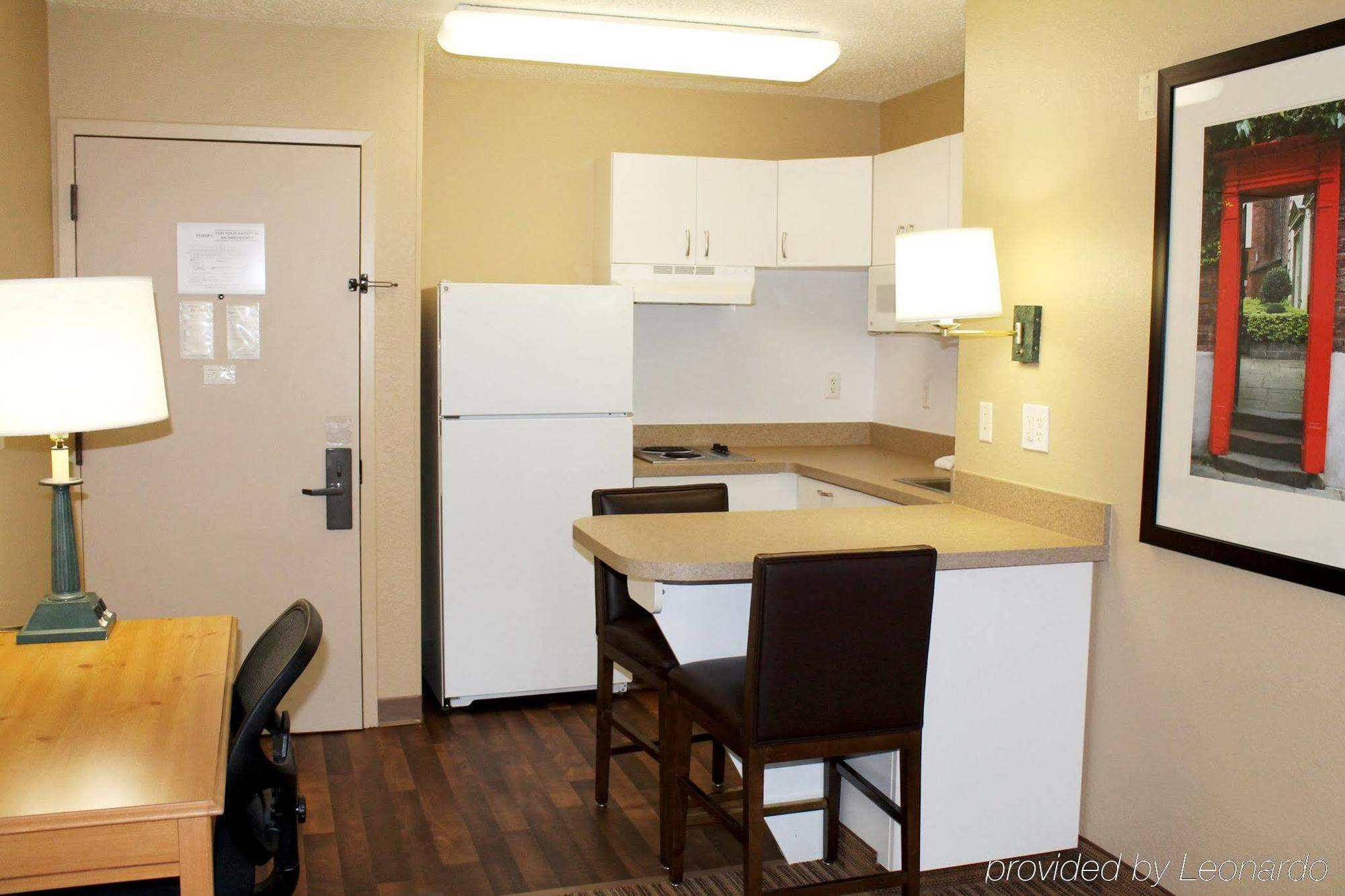 Extended Stay America Suites - Houston - Galleria - Uptown Экстерьер фото